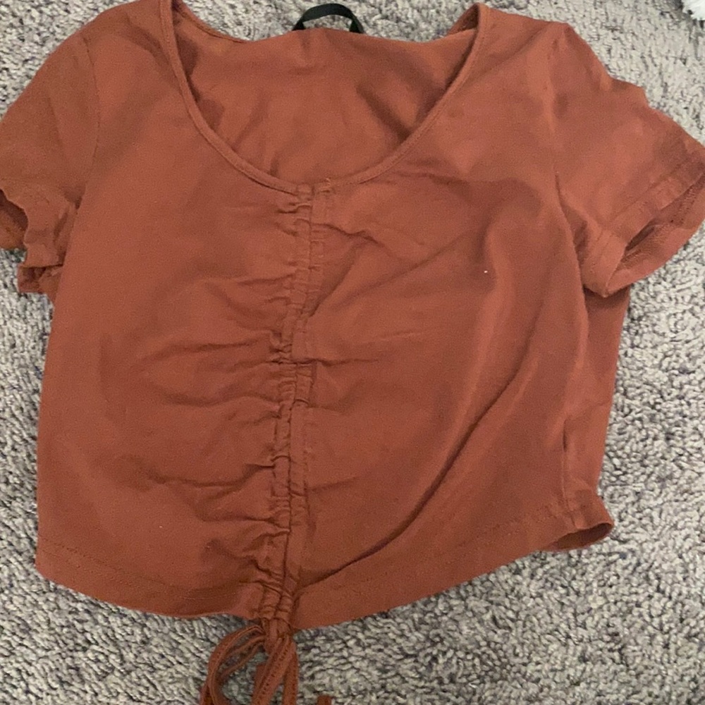 Brown bow top